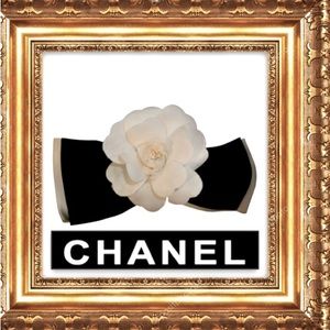 Chanel camellia black and ivory vintage bow hair barrette